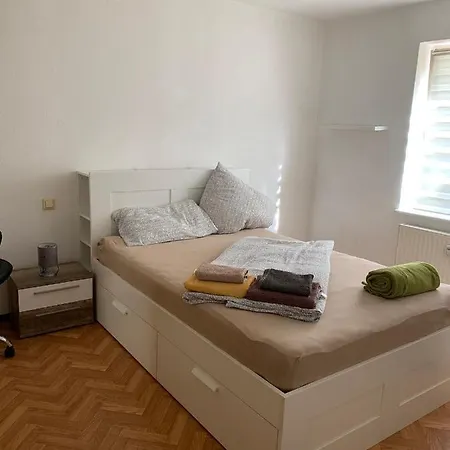 Apartment Lea West *